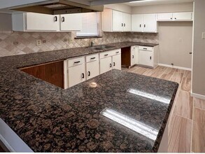 3122 Windmill St in Sugar Land, TX - Building Photo - Building Photo