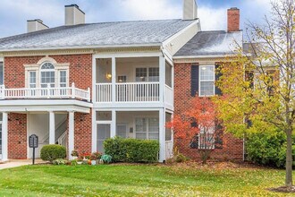 854 W Summerfield Gln Cir in Ann Arbor, MI - Building Photo - Building Photo