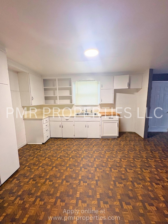 6002 Gordon Ave in St. Joseph, MO - Building Photo - Building Photo