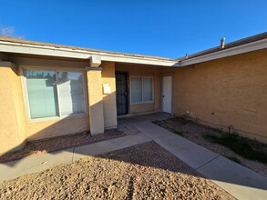 3824 Florrie Ave in Las Vegas, NV - Building Photo - Building Photo