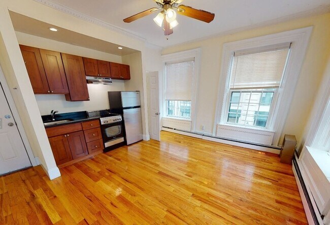 24 Joy St