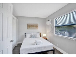 50 Davie Blvd, Unit SI ID1503920P in Fort Lauderdale, FL - Foto de edificio - Building Photo