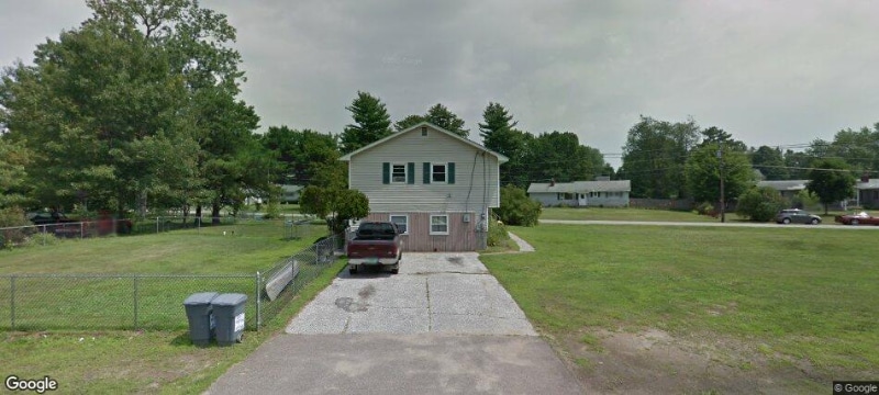 194 Al Shir Rd, Unit A in Colchester, VT - Building Photo