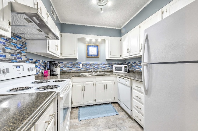 property at 110 Briarcliff Dr