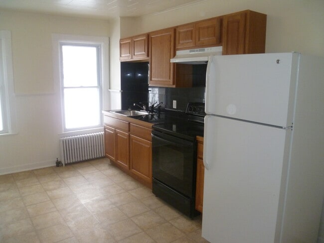 205 Grandview St, Unit 205