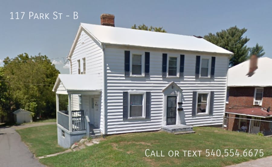 117 Park St in Martinsville, VA - Building Photo