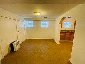 5214 W Crystal St, Unit 1 in Chicago, IL - Building Photo - Building Photo