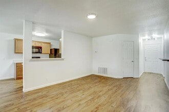 207 Tolcarne Dr in Hutto, TX - Building Photo - Building Photo