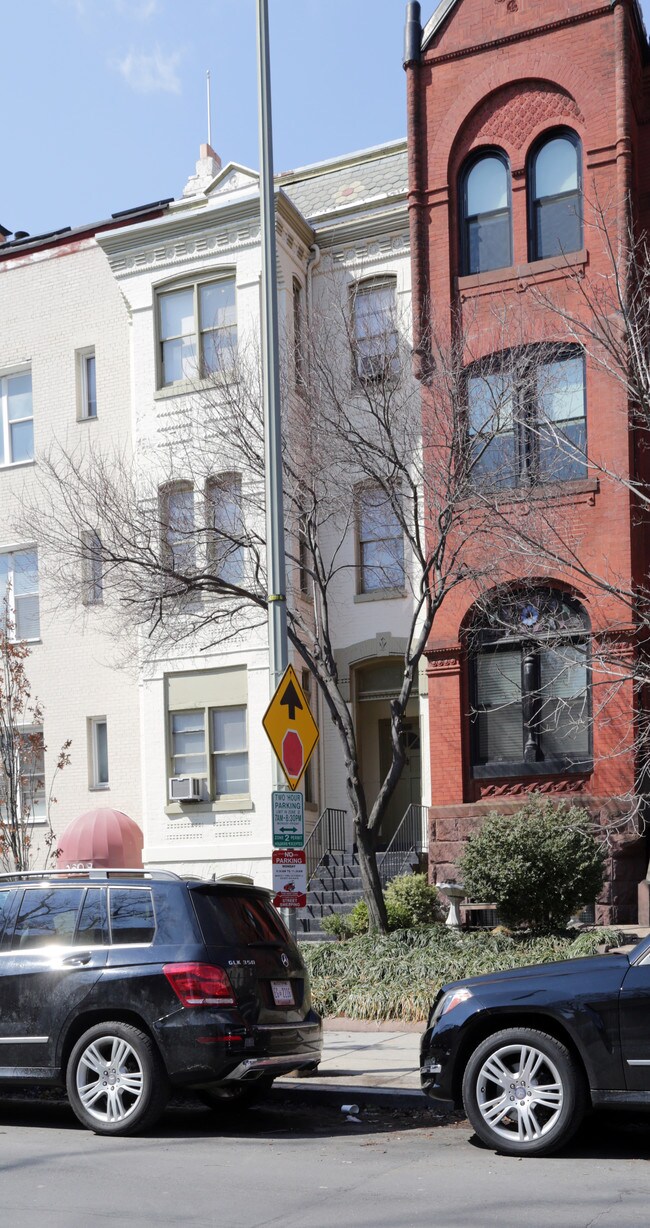 1610 19th St NW in Washington, DC - Foto de edificio - Building Photo