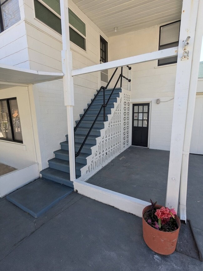 209 10th St, Unit 2 in Daytona Beach, FL - Building Photo - Building Photo