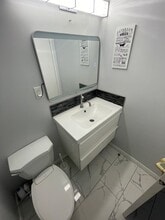 407 Keats Way in Waterloo, ON - Building Photo - Building Photo