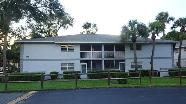 584 Fairways Ln in Ocala, FL - Building Photo - Building Photo