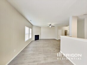 964 Willow Creek Dr in Gastonia, NC - Foto de edificio - Building Photo