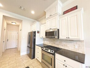 8138 Valencia Ct in Baton Rouge, LA - Building Photo - Building Photo