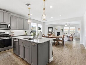 2012 13th St in Lantana, TX - Building Photo - Building Photo