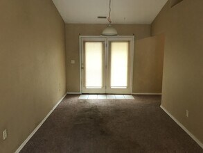604 Osage St, Unit KU2-606 in Augusta, KS - Building Photo - Building Photo
