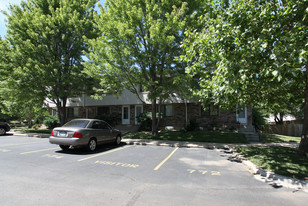 Westerfield North Townhouses Apartments