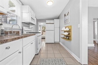 2345 Gaebler Ave in Overland, MO - Building Photo - Building Photo