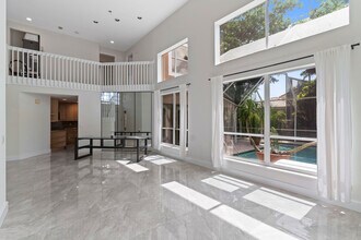 23330 Torre Cir in Boca Raton, FL - Foto de edificio - Building Photo