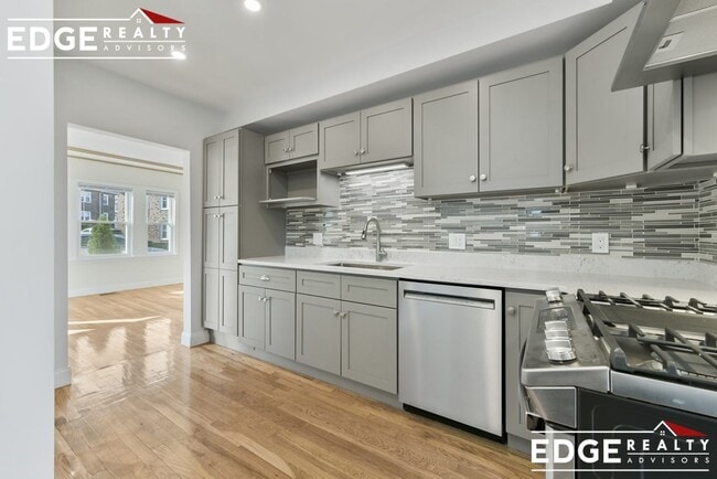 60 Lane Park in Boston, MA - Foto de edificio - Building Photo