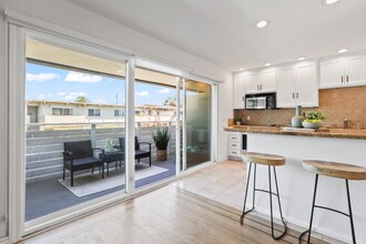 2209 Otis Dr in Alameda, CA - Building Photo - Building Photo
