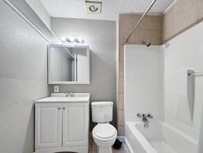 321 Robinson Ave in Marrero, LA - Building Photo - Building Photo