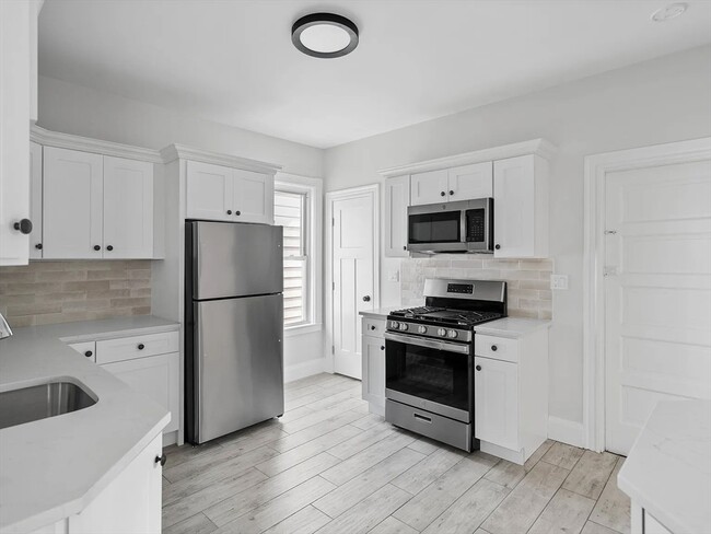 67 Romsey St, Unit 3