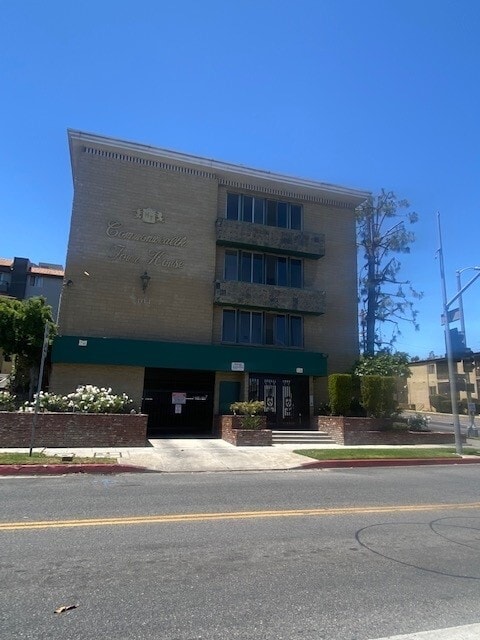 303 Commonwealth Ave, Unit 204 in Los Angeles, CA - Building Photo - Building Photo