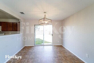 9334 Maple Silver in San Antonio, TX - Building Photo - Building Photo