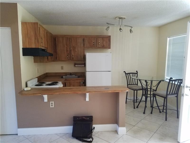 5168 NE 6th Ave in Oakland Park, FL - Building Photo