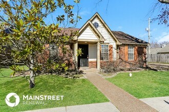 1777 Black Bear Cir E in Memphis, TN - Building Photo - Building Photo