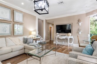 993 8th St S in Naples, FL - Building Photo - Building Photo