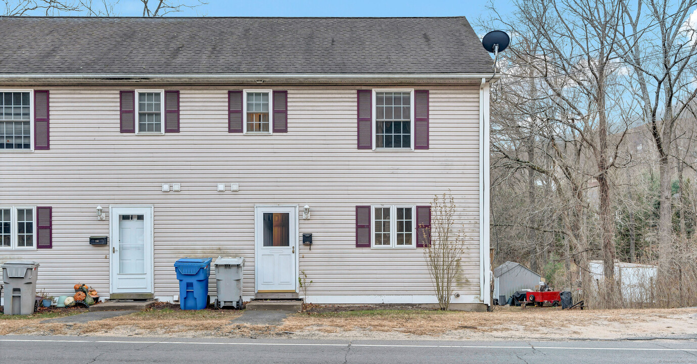 103 Maple Ave in Bristol, CT - Building Photo