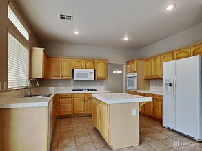 7224 Rustic Meadow St in Las Vegas, NV - Building Photo - Building Photo