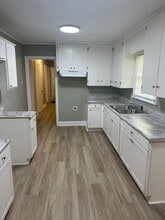 205 Wildwood Terrace in Jackson, MS - Building Photo - Building Photo