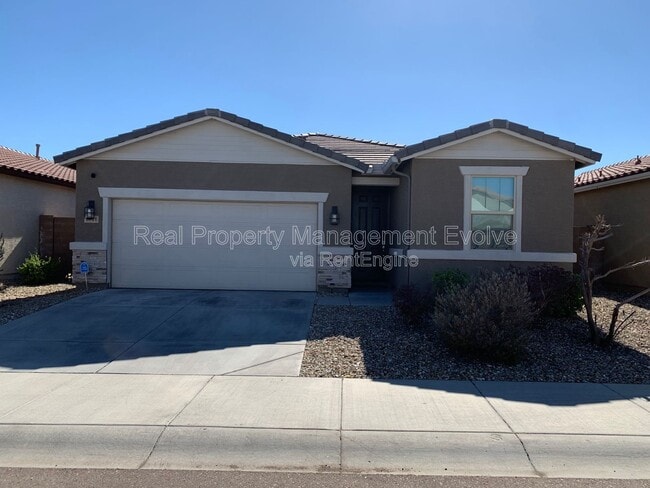 8721 W MacKenzie Dr in Phoenix, AZ - Building Photo - Building Photo