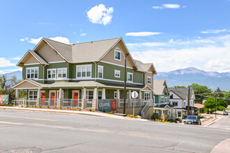 Clover On Cascade in Colorado Springs, CO - Foto de edificio - Building Photo