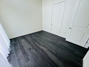 1266 N Harbor Blvd in Santa Ana, CA - Building Photo - Building Photo