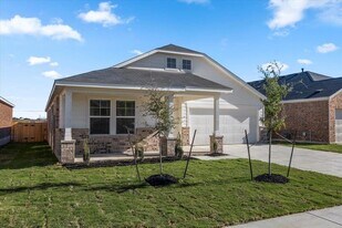 221 Rodney Boat Rd in Kyle, TX - Building Photo