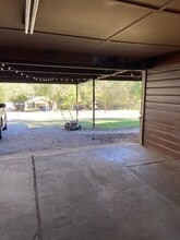 907 Monroe St in Crockett, TX - Building Photo - Building Photo