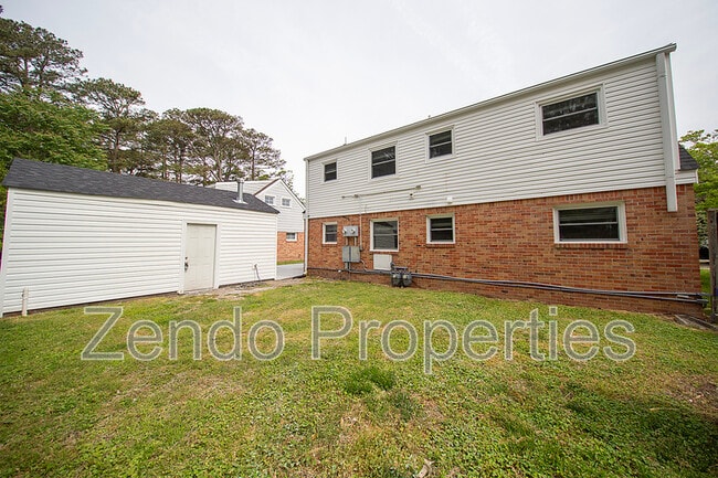 1733 Parkview Ave in Norfolk, VA - Foto de edificio - Building Photo