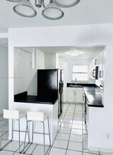 1750 W 46th St in Hialeah, FL - Building Photo - Building Photo