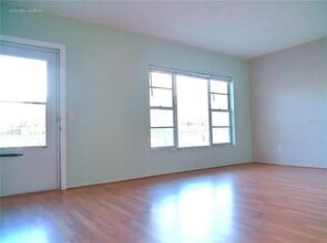 2459 Columbia Dr in Clearwater, FL - Building Photo - Building Photo