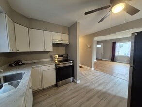 4005 W 2nd St in Dayton, OH - Building Photo - Building Photo