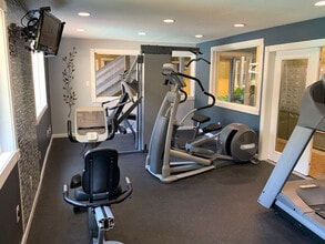 The Terraces at Metairie in Metairie, LA - Building Photo - Building Photo
