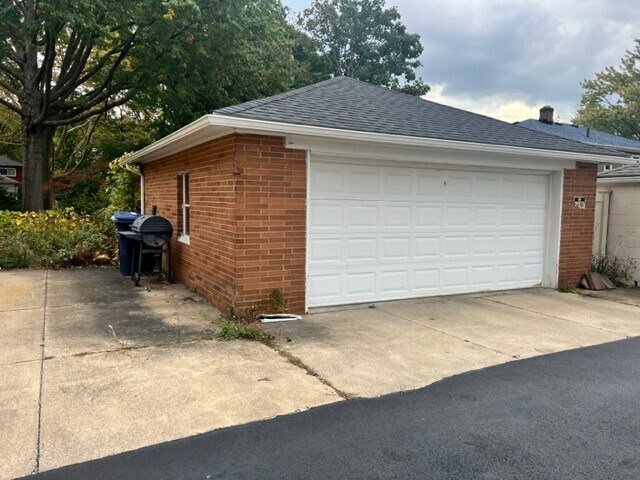1718 Tanglewood Dr in Akron, OH - Building Photo - Building Photo