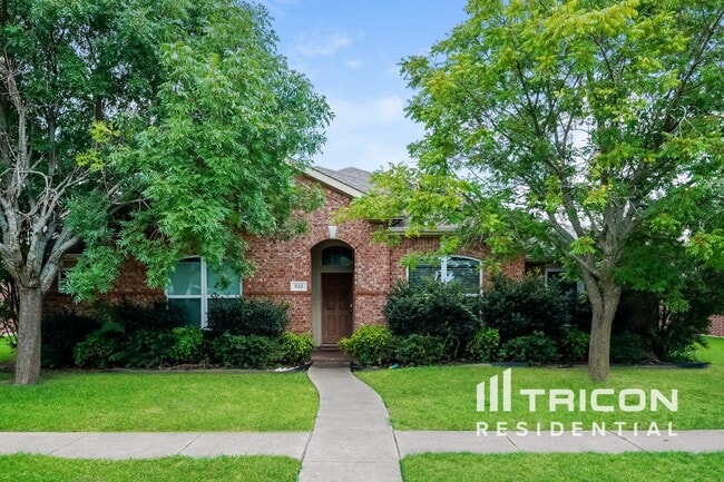 property at 522 Golden Bell Dr