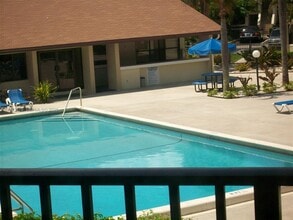 5494 Courtyard Dr in Margate, FL - Building Photo - Building Photo