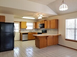 112 Mollie Ct in Clovis, NM - Building Photo - Building Photo