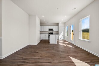 608 Pine Valley Trl in Columbiana, AL - Building Photo - Building Photo